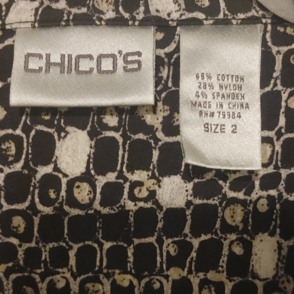 Button down blouse - Picture 2 of 3